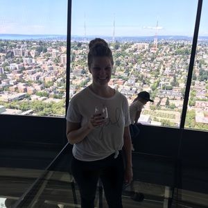 Meet your Posher, Whitney